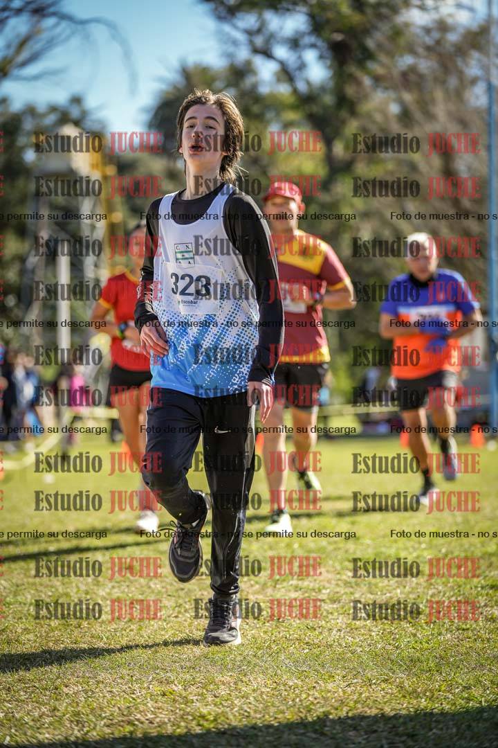 Fotos de la llegada del cross de 1500 m