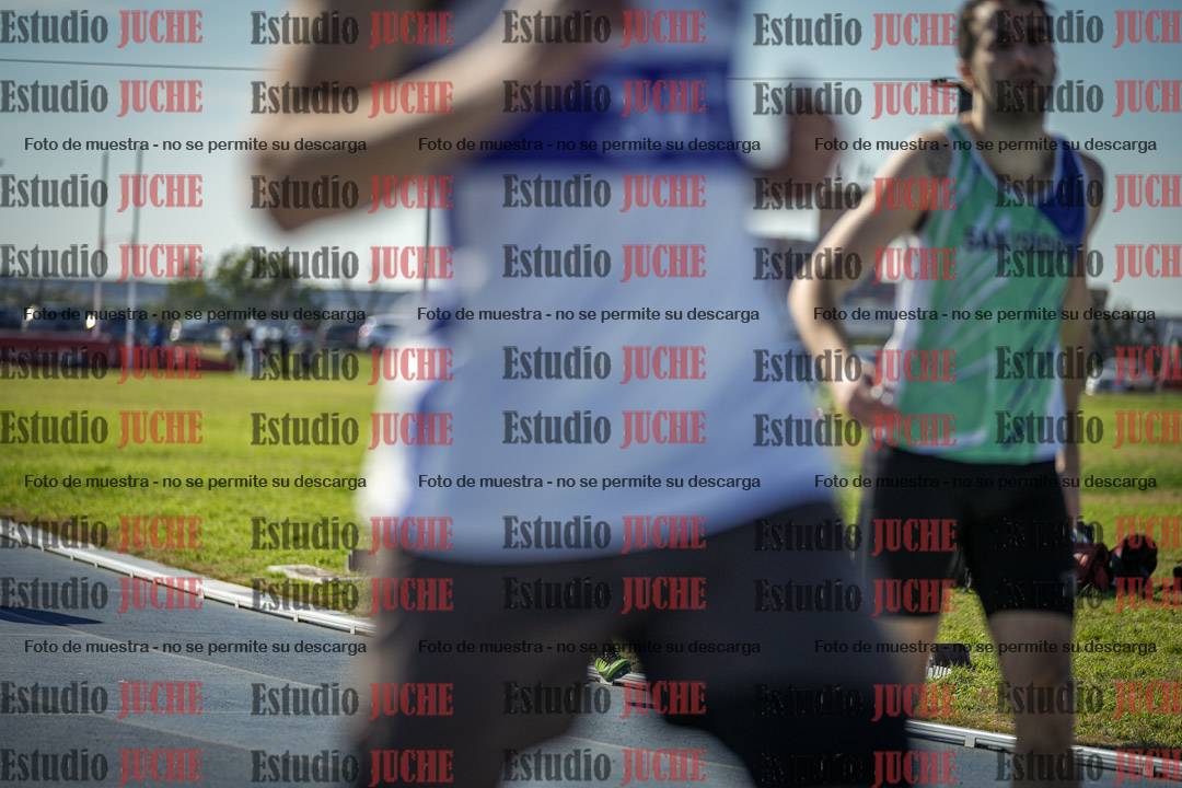 Fotos de los 400 m llanos de varones
