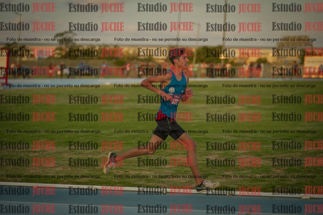 Fotos de los 3000 m llanos de varones