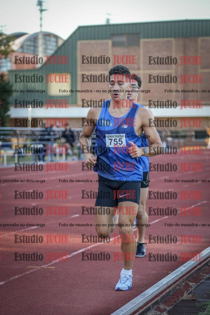 Fotos de los 3000 m llanos de varones