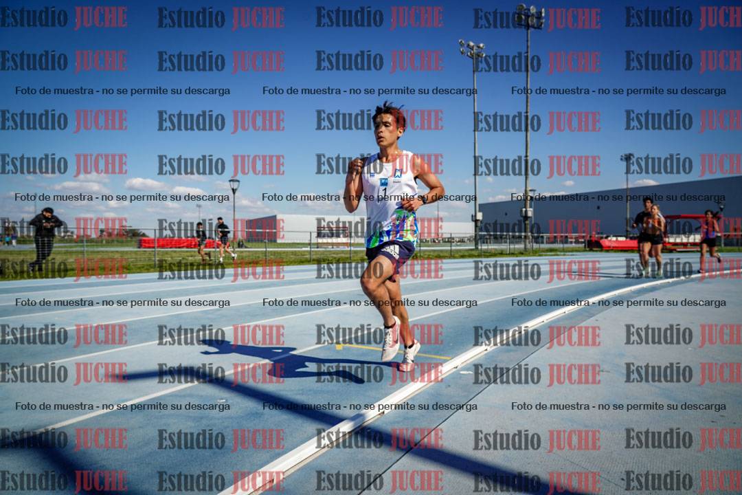 Fotos de los 5000 m llanos de mujeres y varones