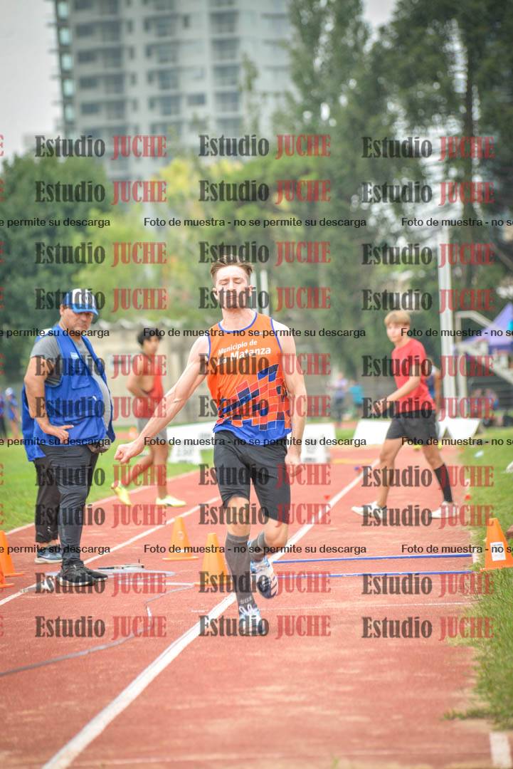 Fotos del salto triple - tabla de 11 y 13