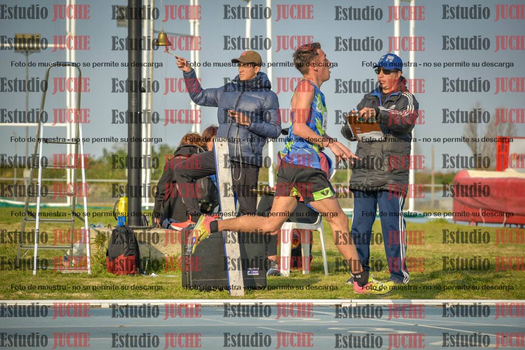 Fotos de los 3000 m llanos de varones