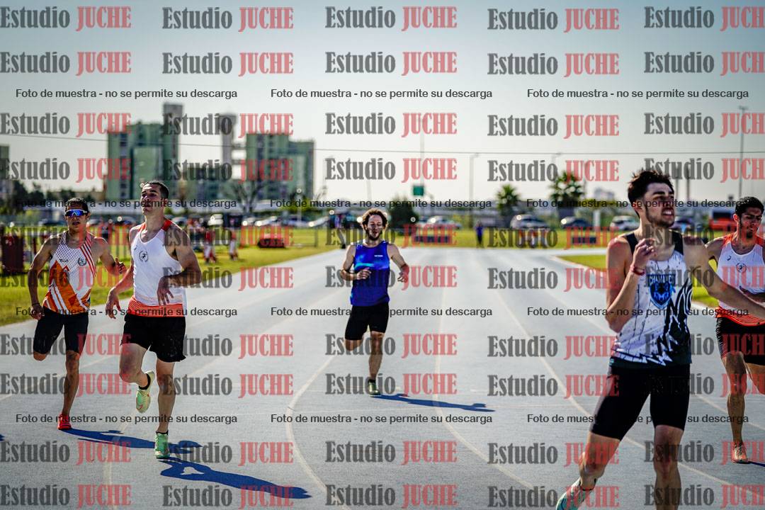 Fotos de los 400 m llanos de varones
