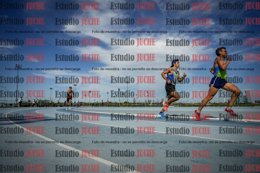 Fotos de los 3000 m llanos de varones