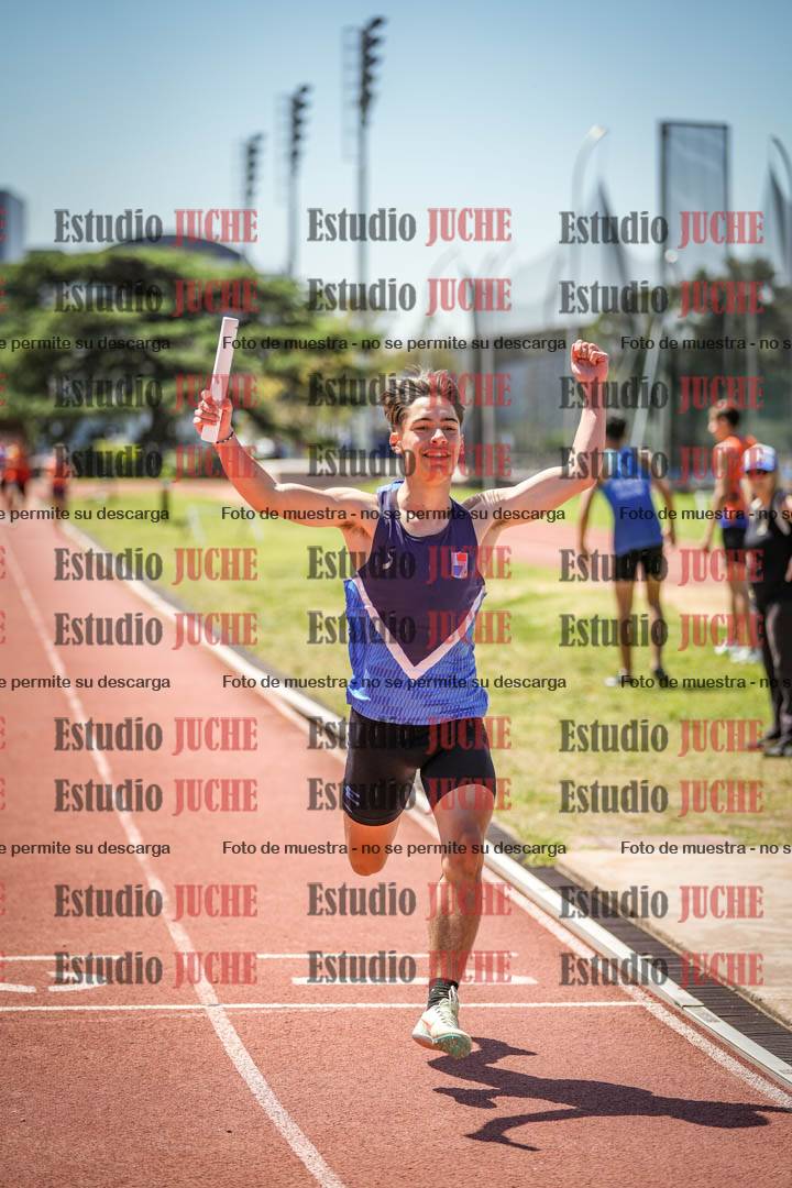 Fotos de las Postas 8x200 m de mujeres y varones - FINAL