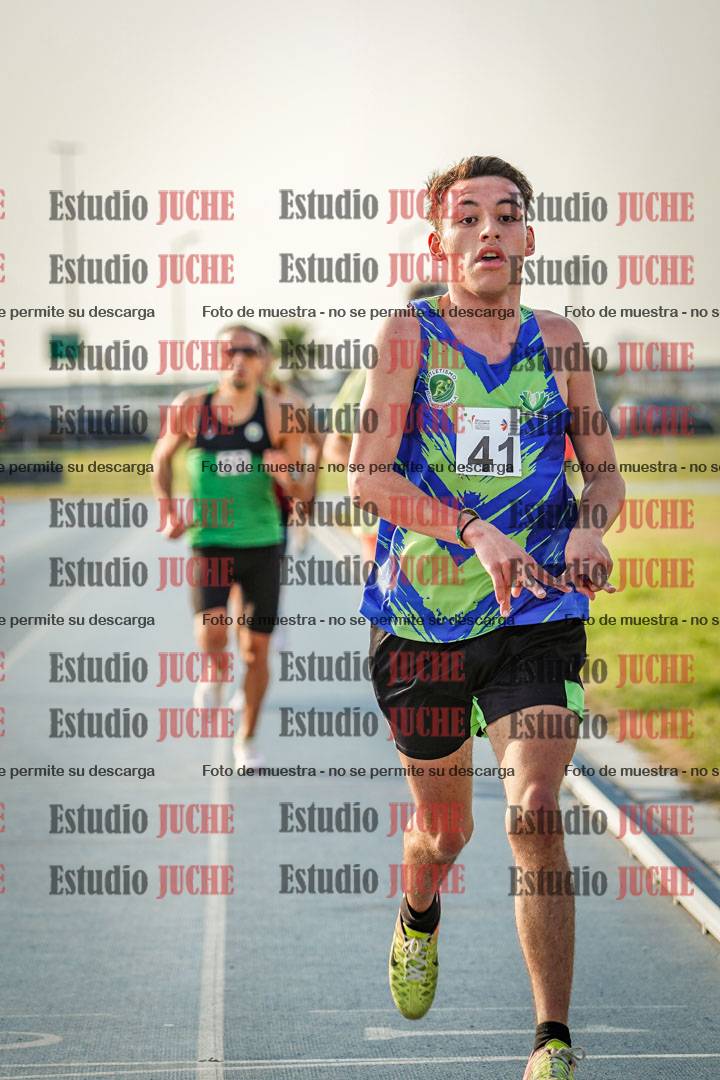Fotos de los 3000 m llanos de varones