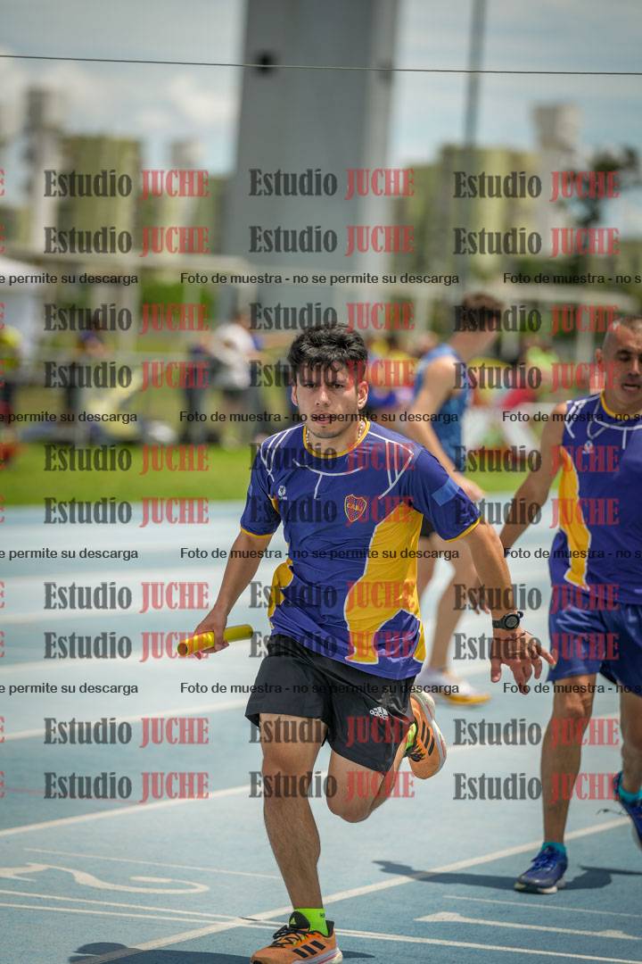 Fotos durante el transcurso de los relevos 20' para running teams - serie 2