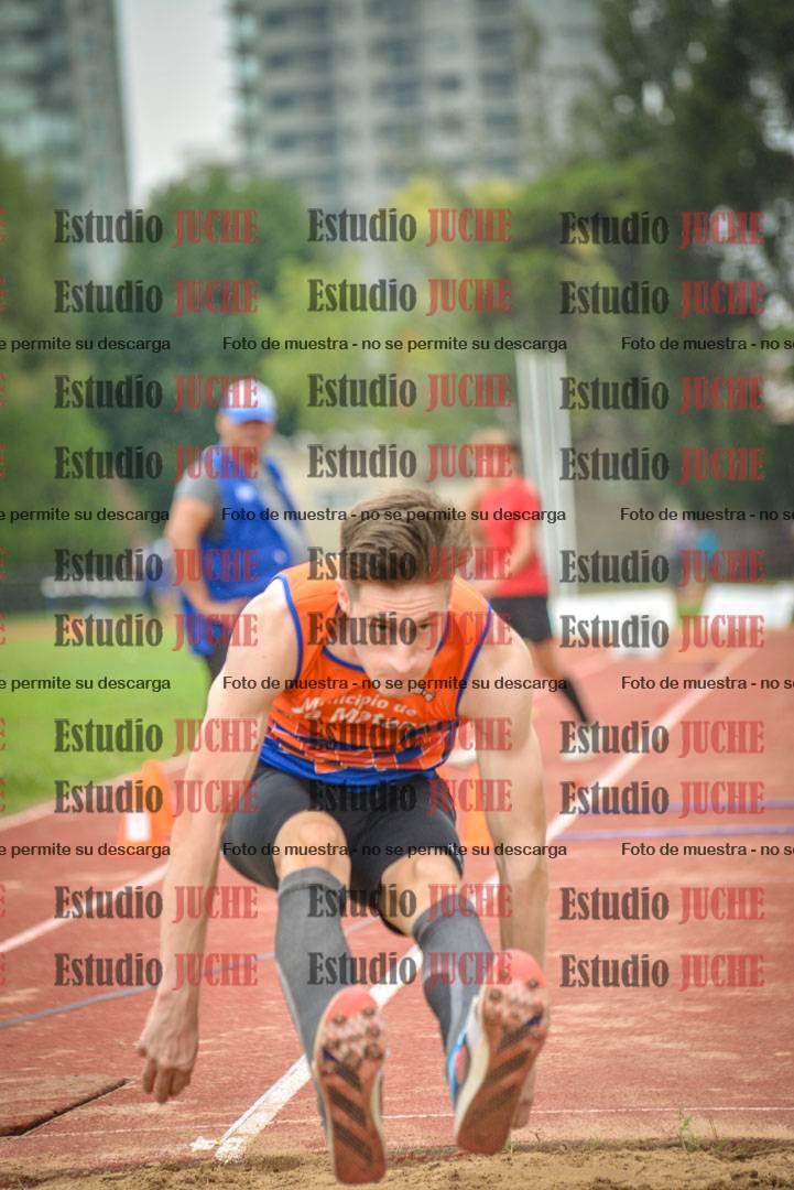 Fotos del salto triple - tabla de 11 y 13