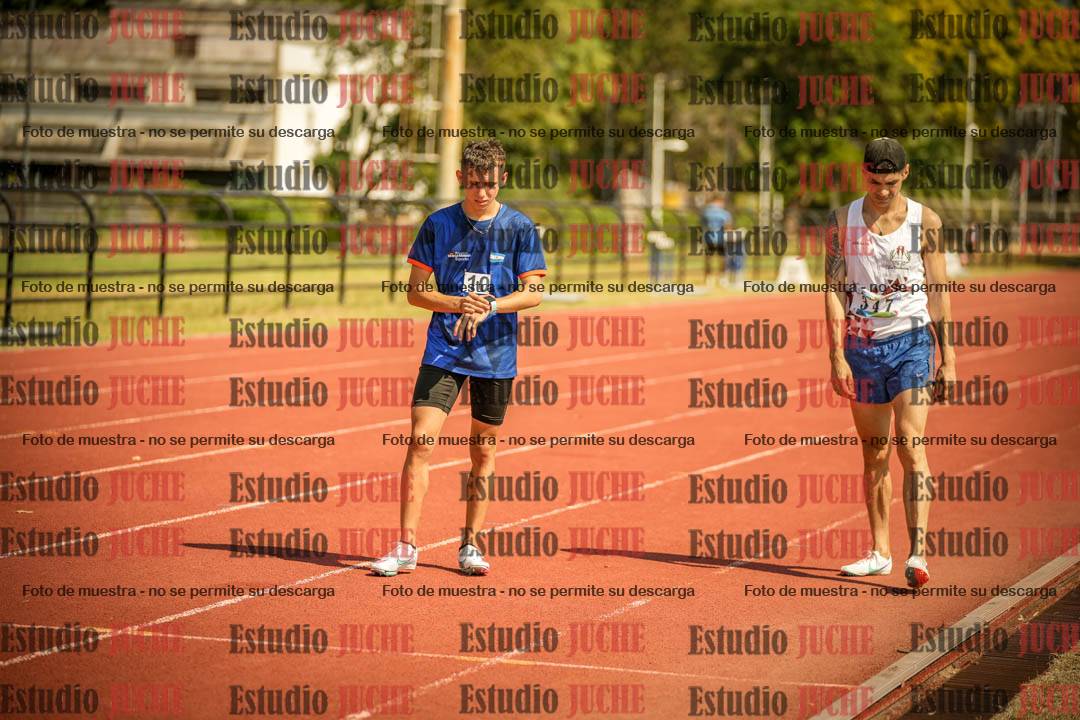 Fotos de los 3000 m con obstáculos de varones