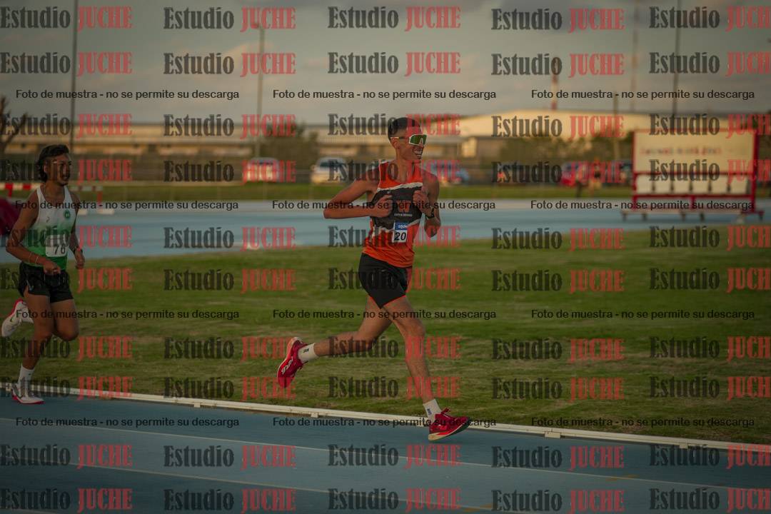 Fotos de los 3000 m llanos de varones