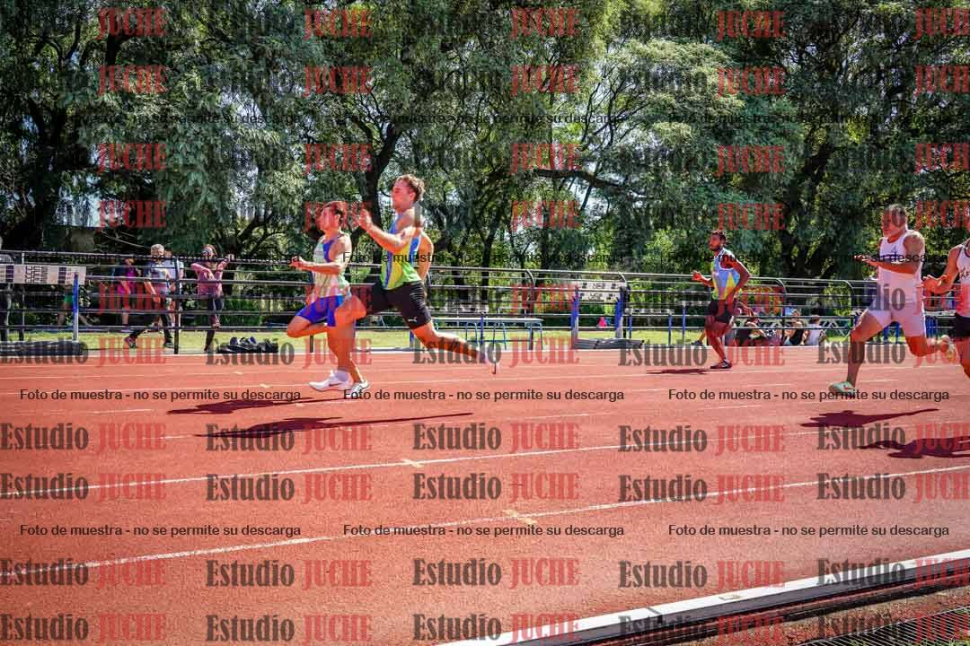 Fotos de los 100 m llanos de varones