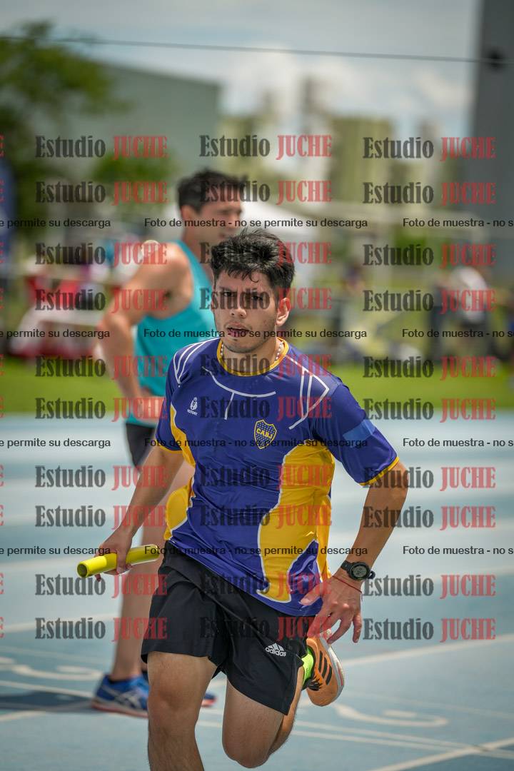 Fotos durante el transcurso de los relevos 20' para running teams - serie 2