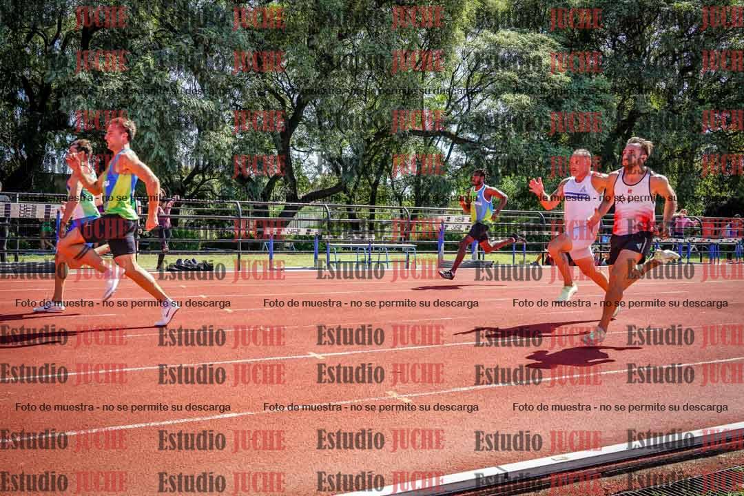 Fotos de los 100 m llanos de varones