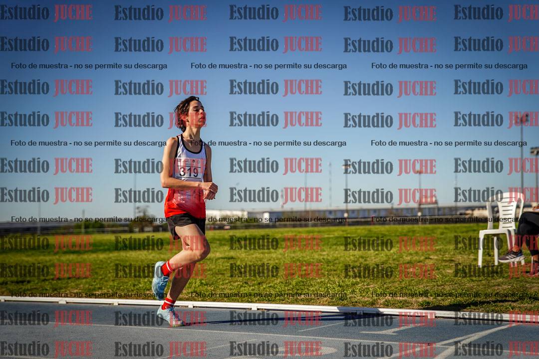 Fotos de los 2000 m llanos de varones