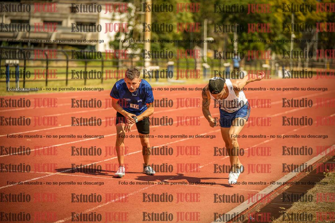 Fotos de los 3000 m con obstáculos de varones