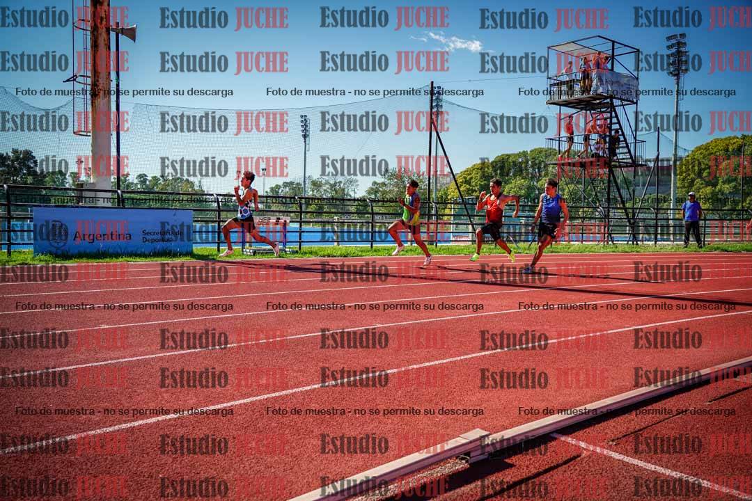 Fotos de los 200 m llanos de varones