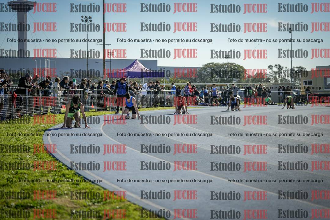 Fotos de los 400 m llanos de varones