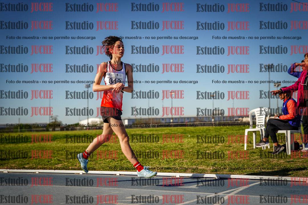 Fotos de los 2000 m llanos de varones