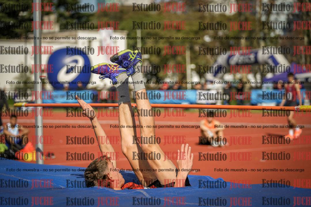 Fotos del salto en alto de varones