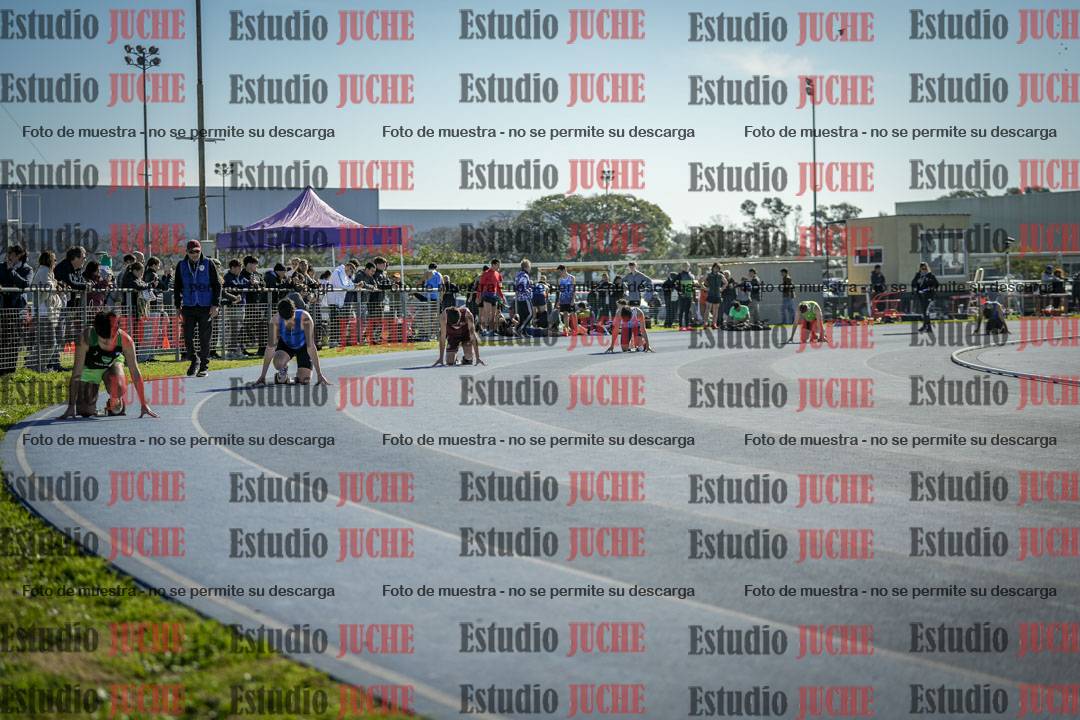 Fotos de los 400 m llanos de varones