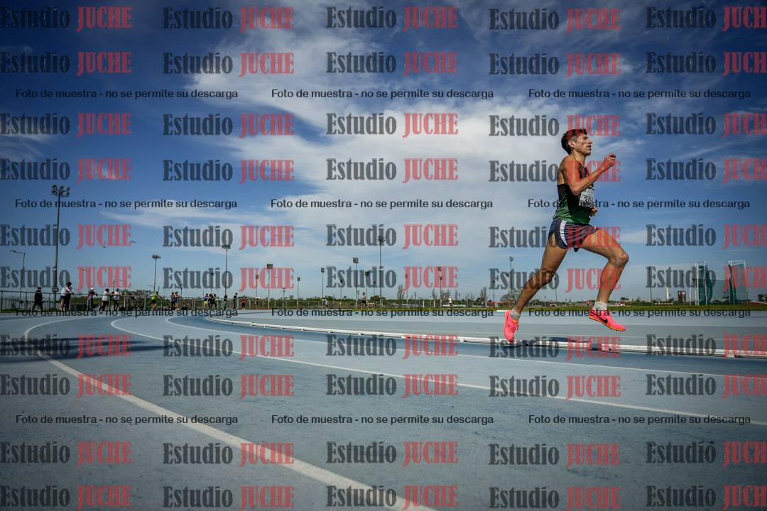 Fotos de los 3000 m llanos de varones