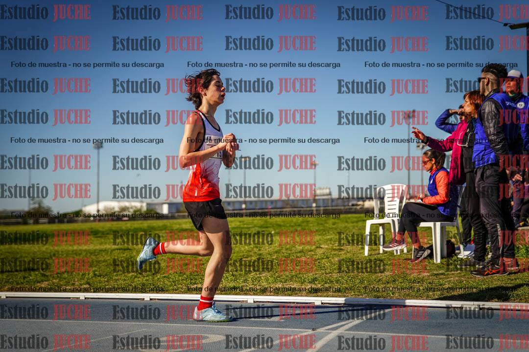 Fotos de los 2000 m llanos de varones