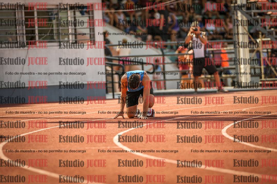 Fotos de los 400 m llanos de varones