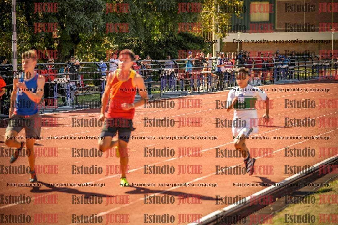Fotos de los 80 m llanos de varones