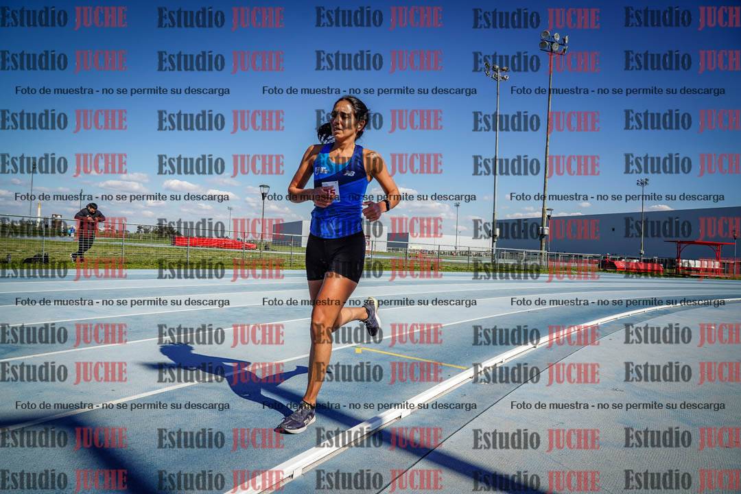 Fotos de los 5000 m llanos de mujeres y varones