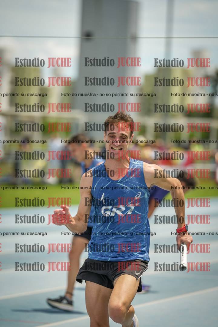 Fotos durante el transcurso de los relevos 20' para running teams - serie 2