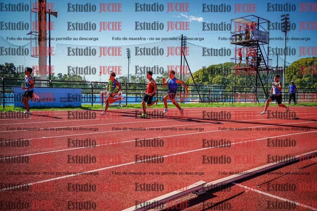 Fotos de los 200 m llanos de varones