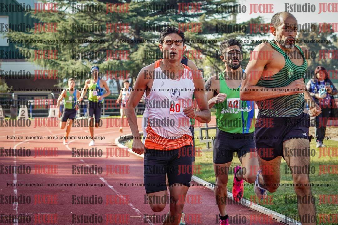 Fotos de los 800 m llanos de varones