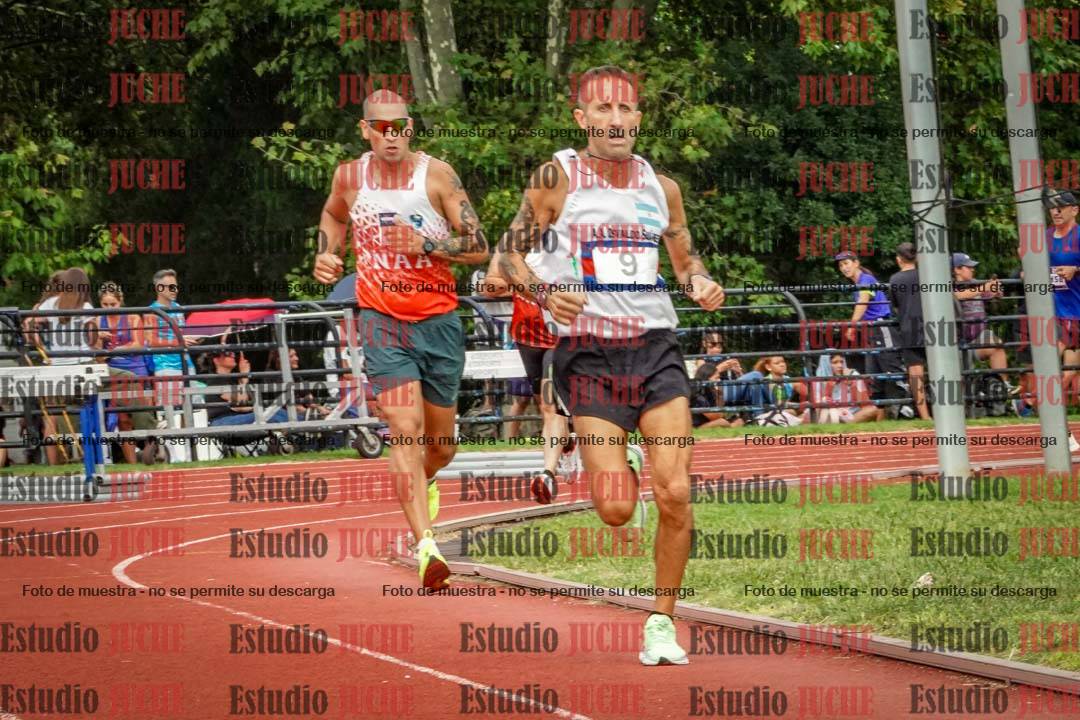 Fotos de los 3000 m llanos de varones