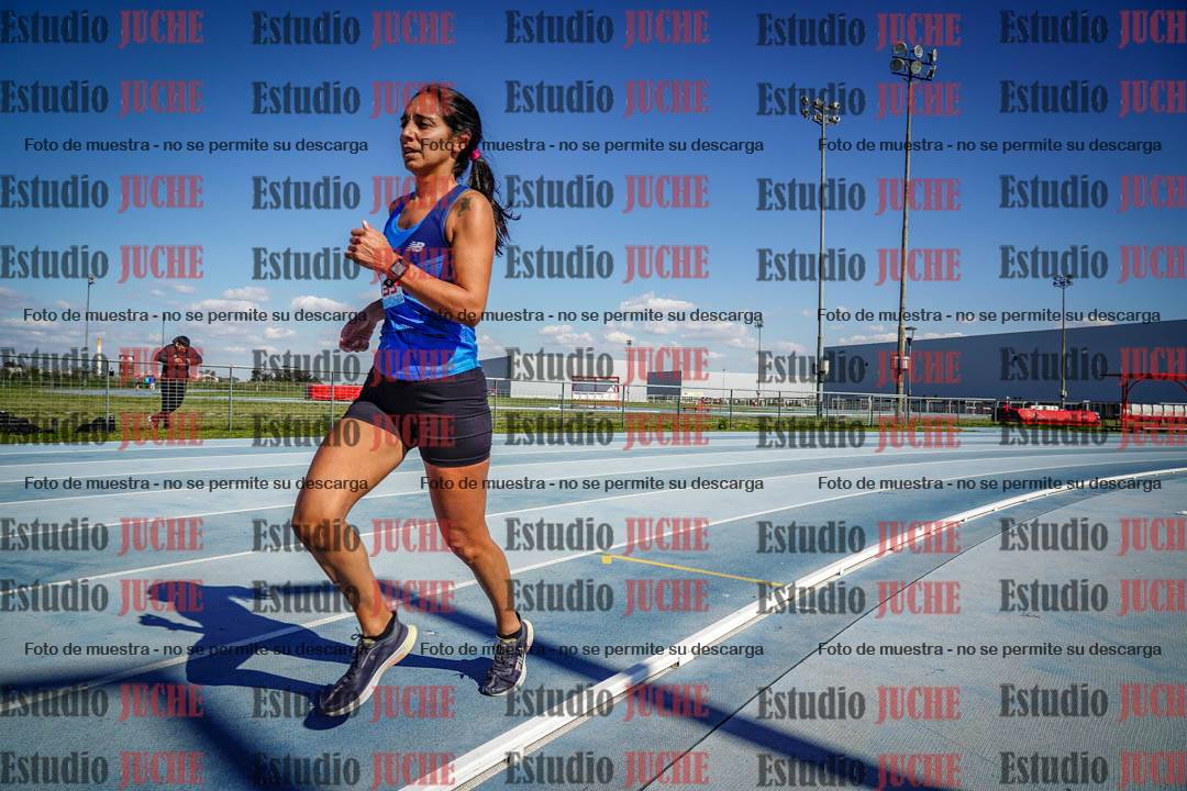 Fotos de los 5000 m llanos de mujeres y varones