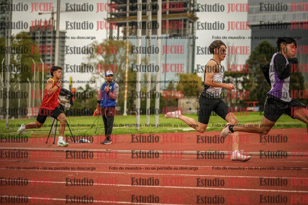 Fotos de los 200 m llanos de varones