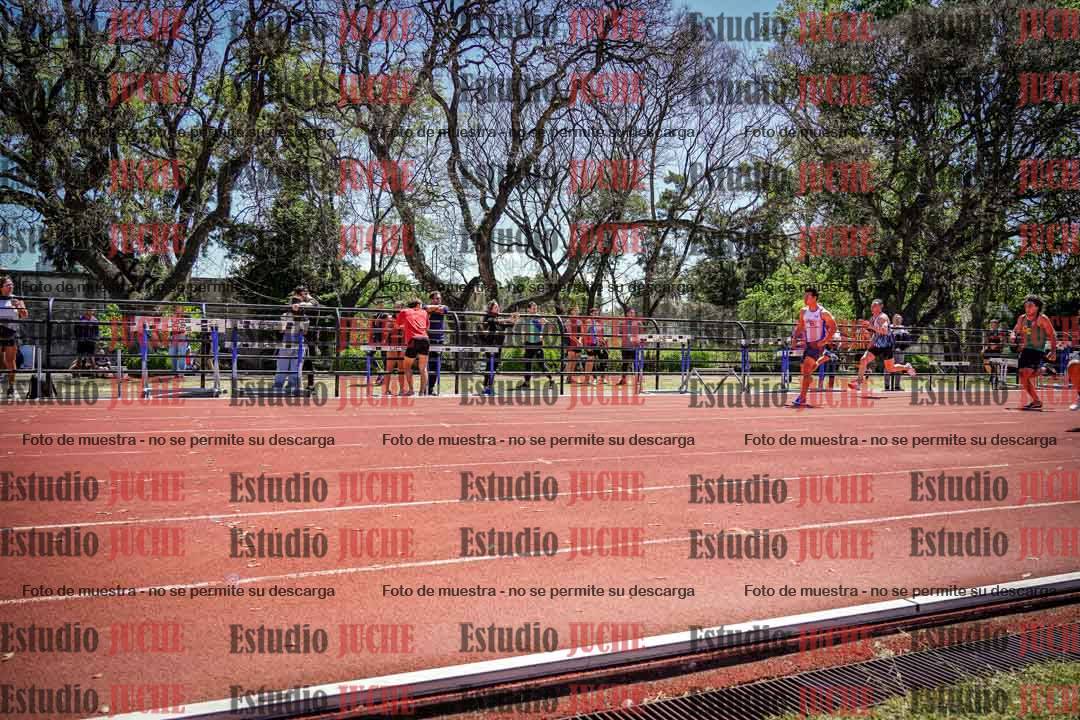 Fotos de los 100 m llanos de varones
