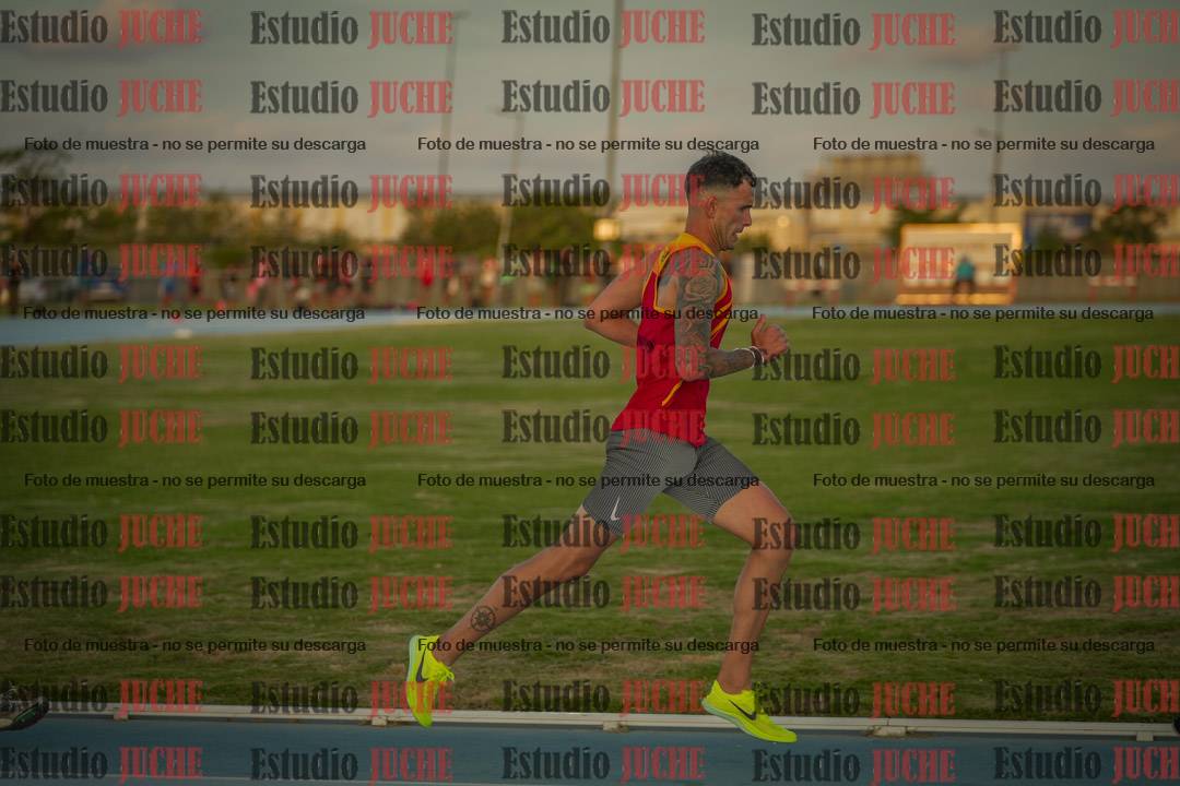 Fotos de los 3000 m llanos de varones