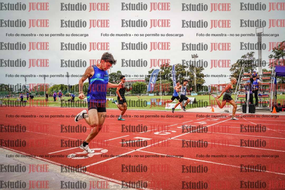 Fotos de los 400 m llanos de varones