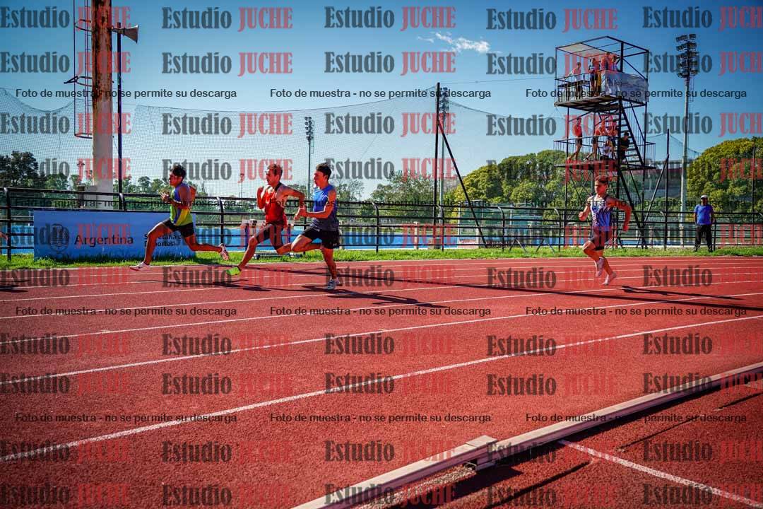 Fotos de los 200 m llanos de varones