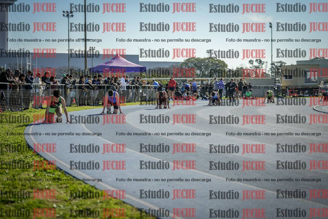 Fotos de los 400 m llanos de varones