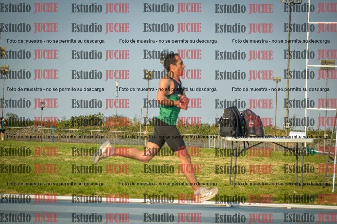 Fotos de los 3000 m llanos de varones