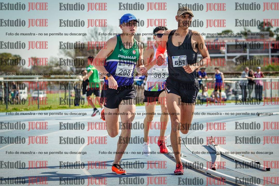 Fotos de los 3000 m llanos de varones