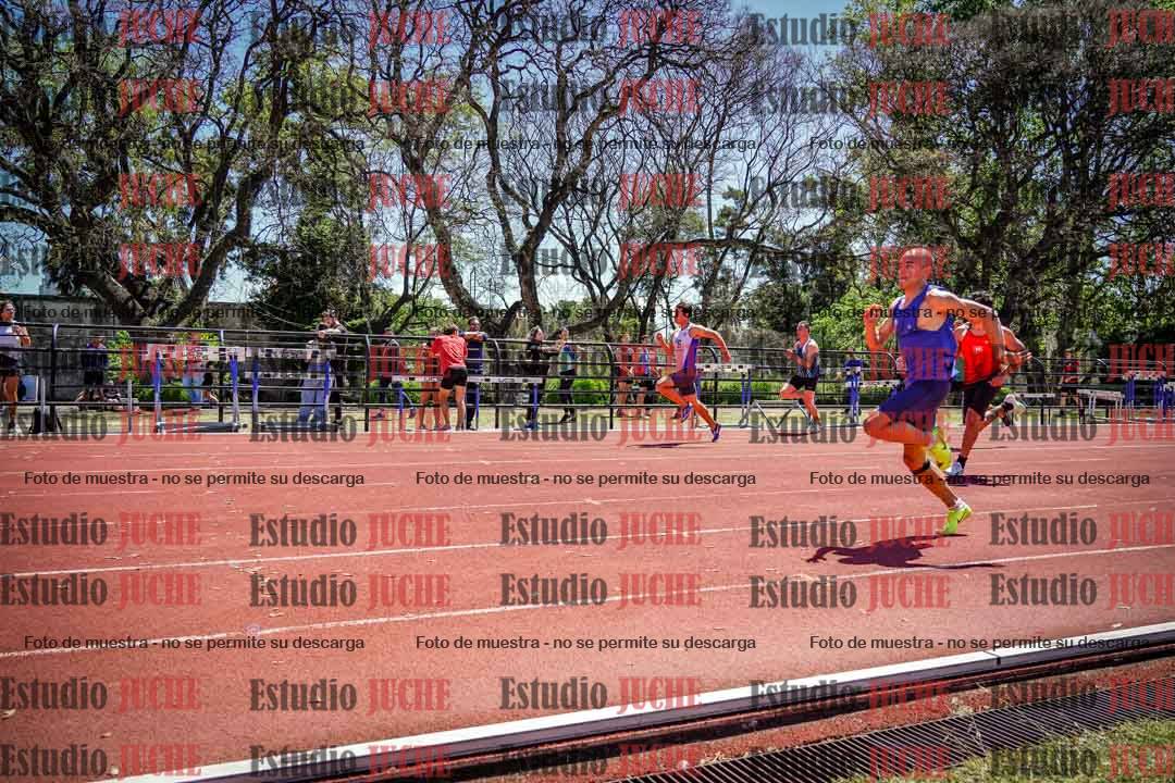 Fotos de los 100 m llanos de varones