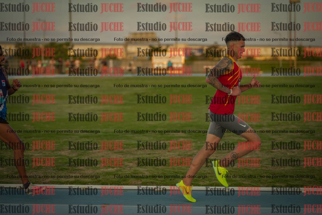 Fotos de los 3000 m llanos de varones