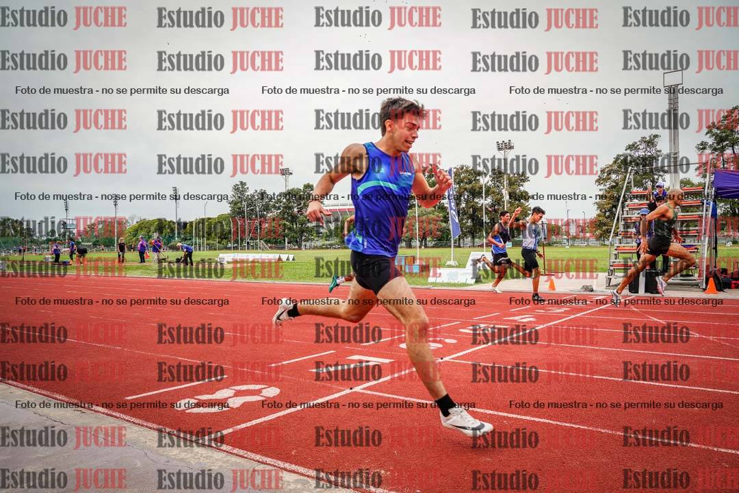 Fotos de los 400 m llanos de varones