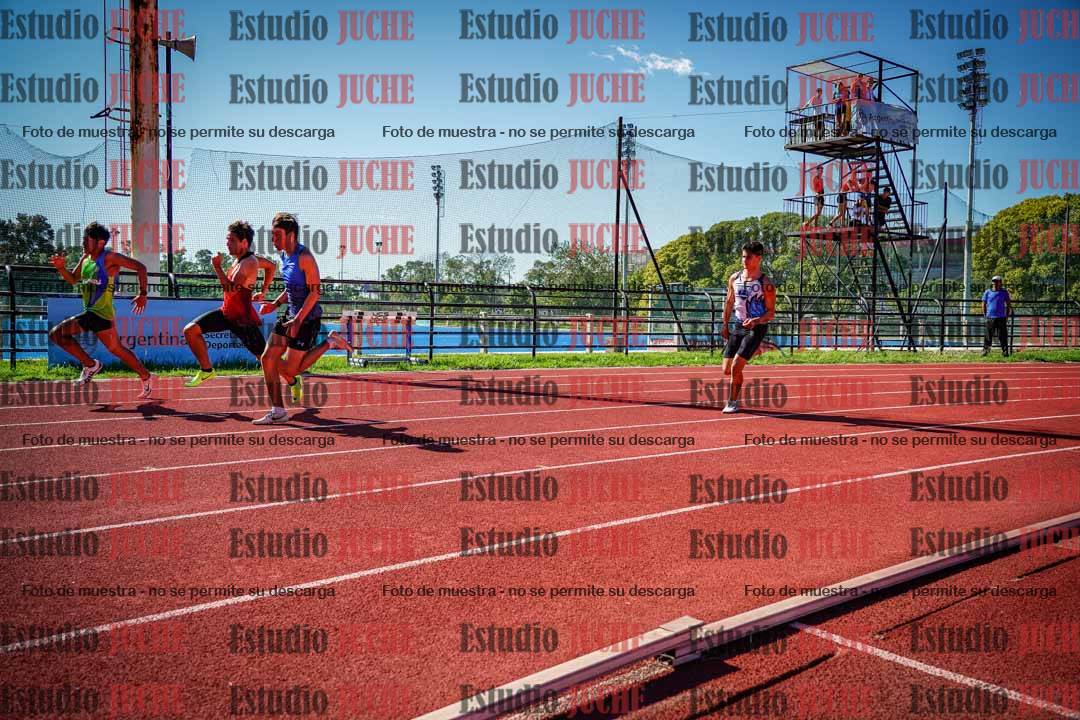 Fotos de los 200 m llanos de varones