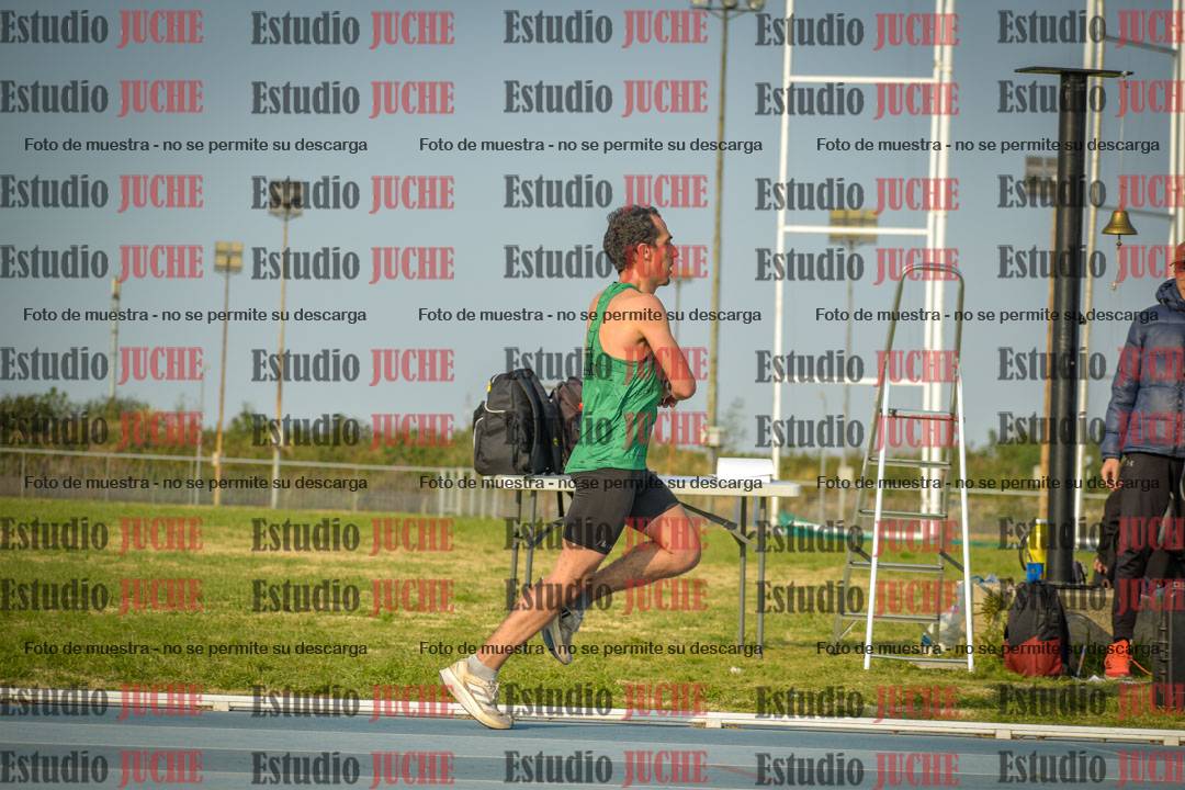 Fotos de los 3000 m llanos de varones