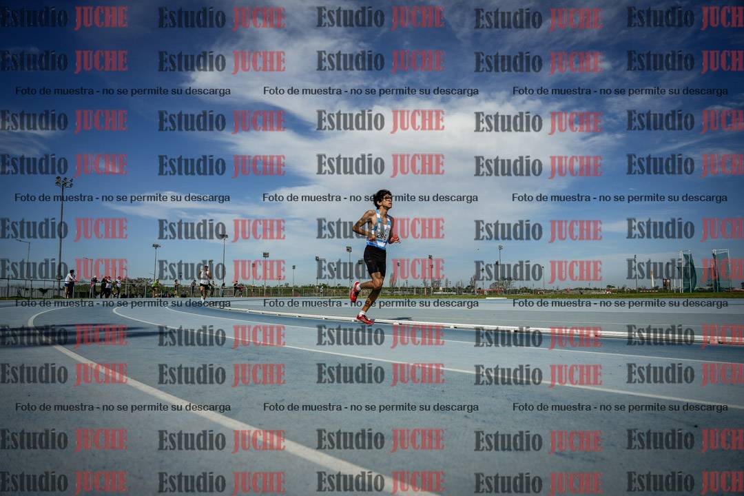 Fotos de los 3000 m llanos de varones