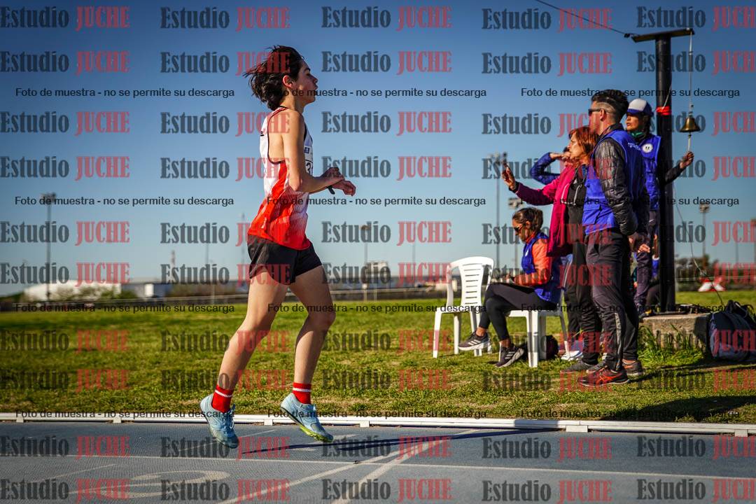 Fotos de los 2000 m llanos de varones